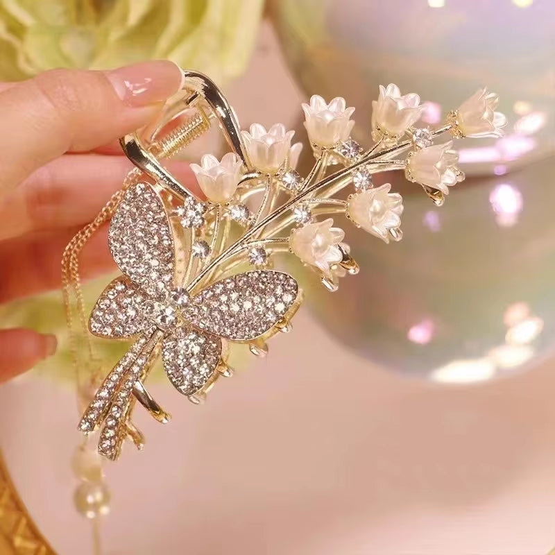 New Pearl Flower Tassel Hair Claw Clip Girl Retro Ponytail Hair Clip Shark Clip Korean Exquisite Women Hair Accessories