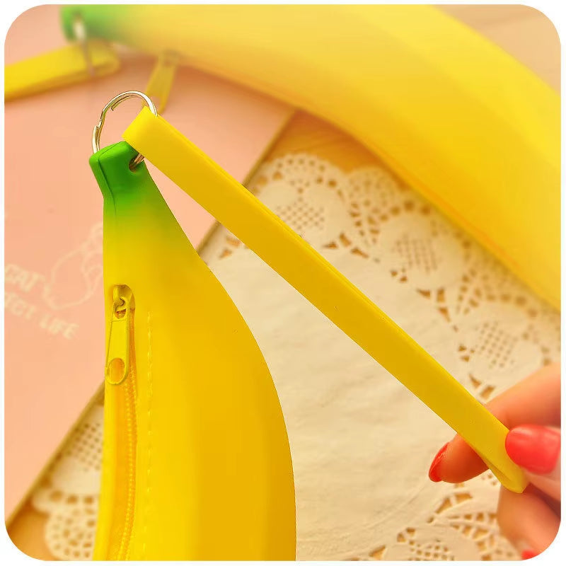 Novelty Funny Silicone Portable Yellow Banana Coin Purses Multifunction Pencil Case Purse Bag Wallet Key Bag Pouch